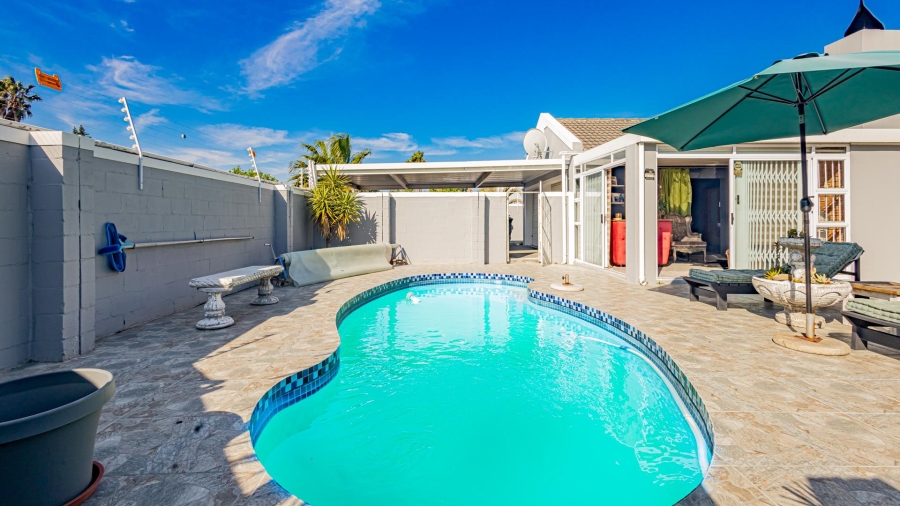 3 Bedroom Property for Sale in Sunningdale Western Cape